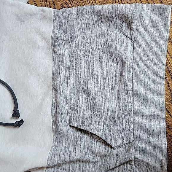 Reflex Striped Hoodie - Picture 6 of 7